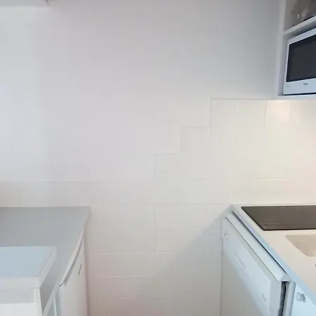 Divisible Aux Pieds Avec Balcon à Aime 2000 - Fr-1-181-2619 Appartement