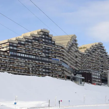 Divisible Aux Pieds Avec Balcon A Aime 2000 - Fr-1-181-2619 דירה